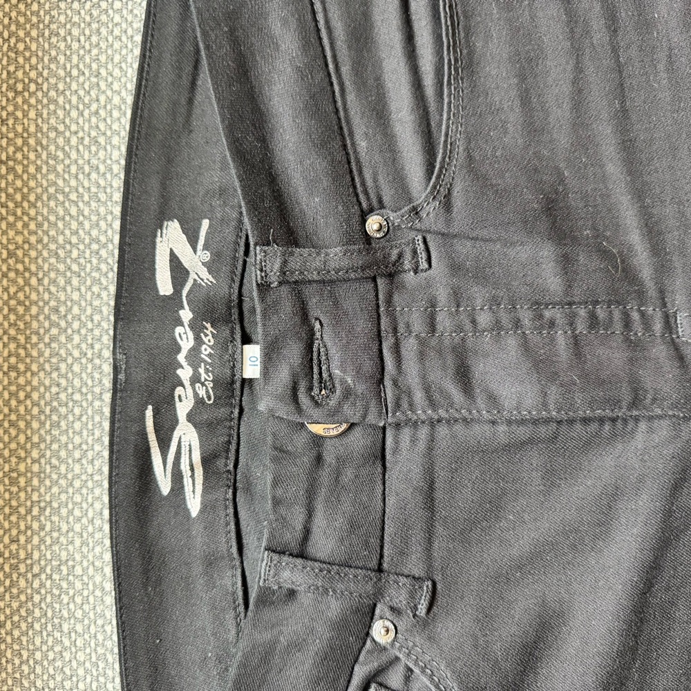 Seven7 Classic women’s Black Denim skinny jean